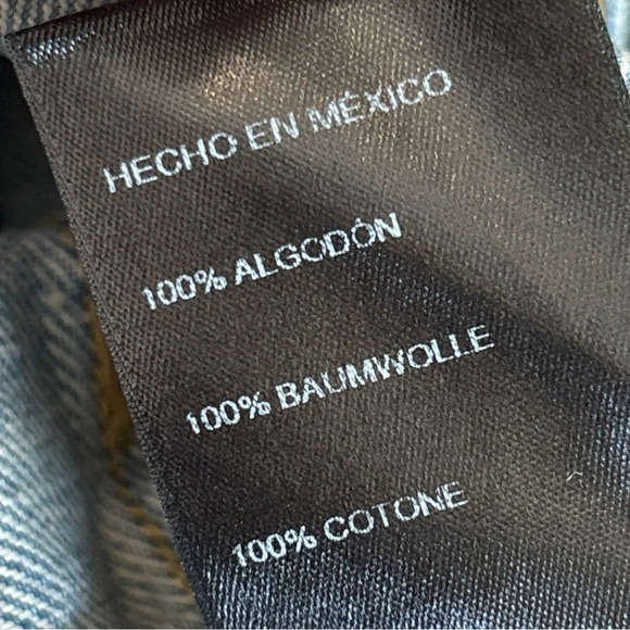 BDG Girlfriend High Rise Distressed Denim Shorts Size 28 - Picture 6 of 8